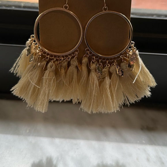Boho Scalloped Fringe Earrings Hoops - Picture 2 of 2